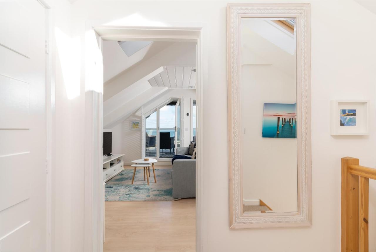 Stunning Views Over Mounts Bay With Balcony Penzance Exterior photo